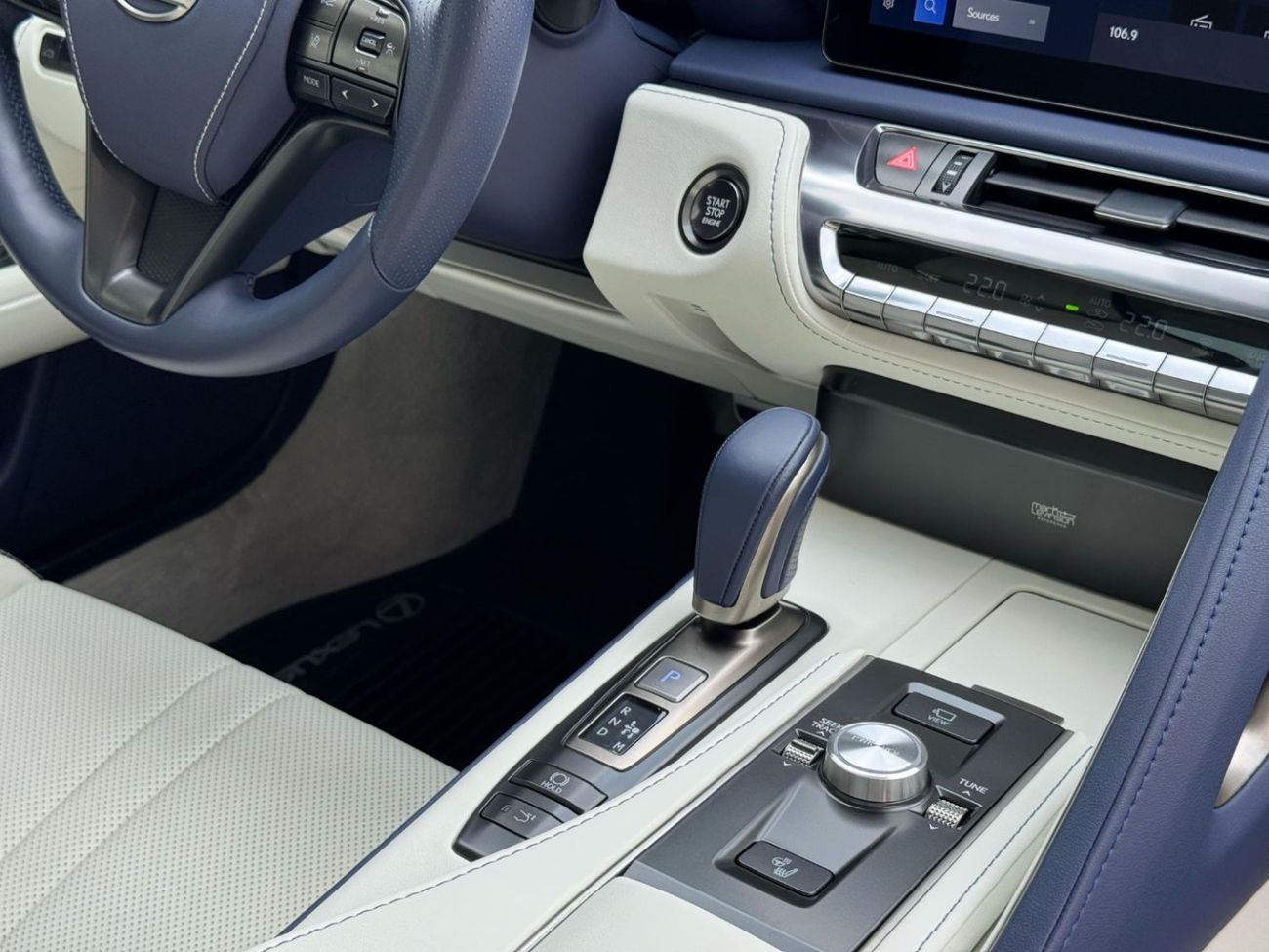 Lexus LC500 Sport 5.0L CANADA SPEC NEAT AND CLEAN