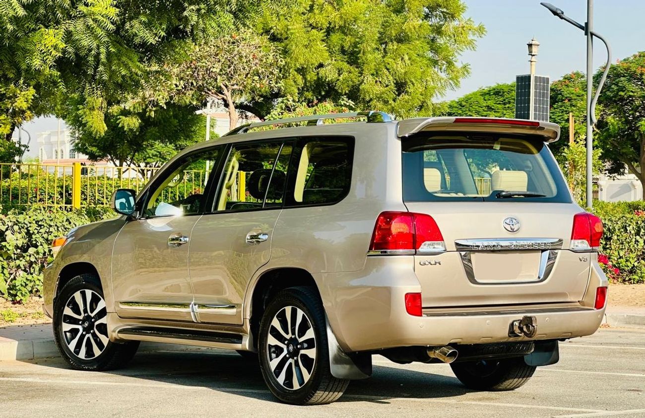 Toyota Land Cruiser GXR GT 4.6L 4WD