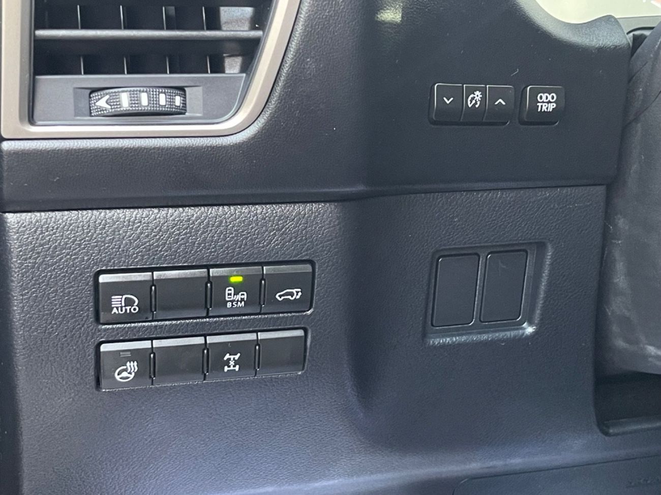 Lexus NX300 2018 LEXUS NX300 4x4 FULL OPTIONS IMPORTED FROM USA