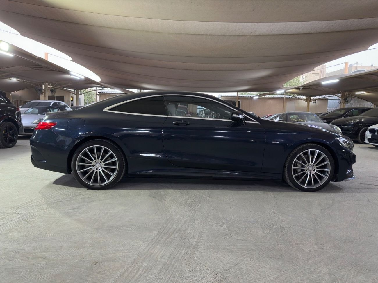 Mercedes-Benz S 550 Coupe MERCEDES S550 COUPE EDITION 1 2015 | ANTHRACITE BLUE EXTERIOR | CRYSTAL GREY INTERIOR | 6 BUTTONS