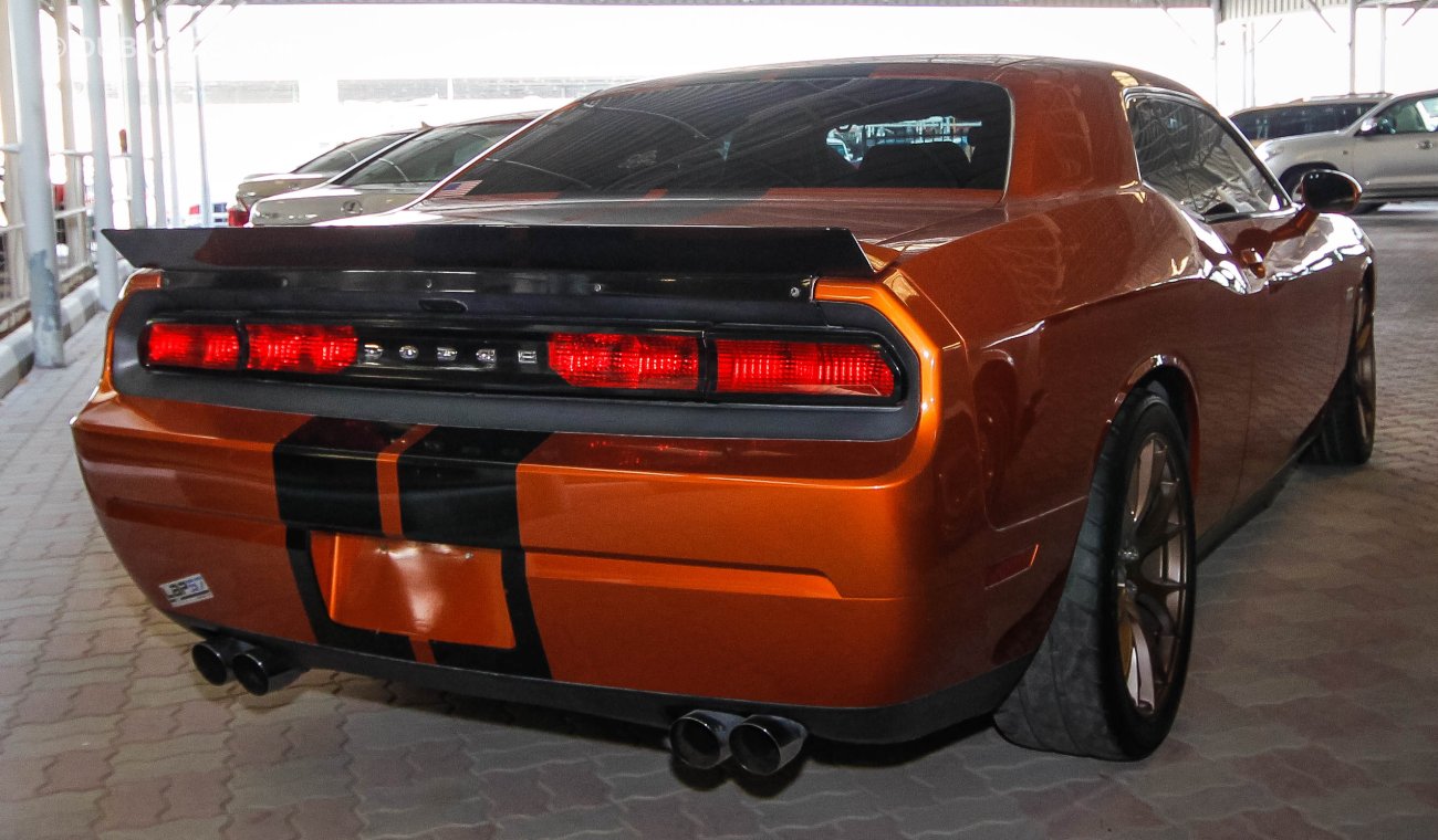 Dodge Challenger