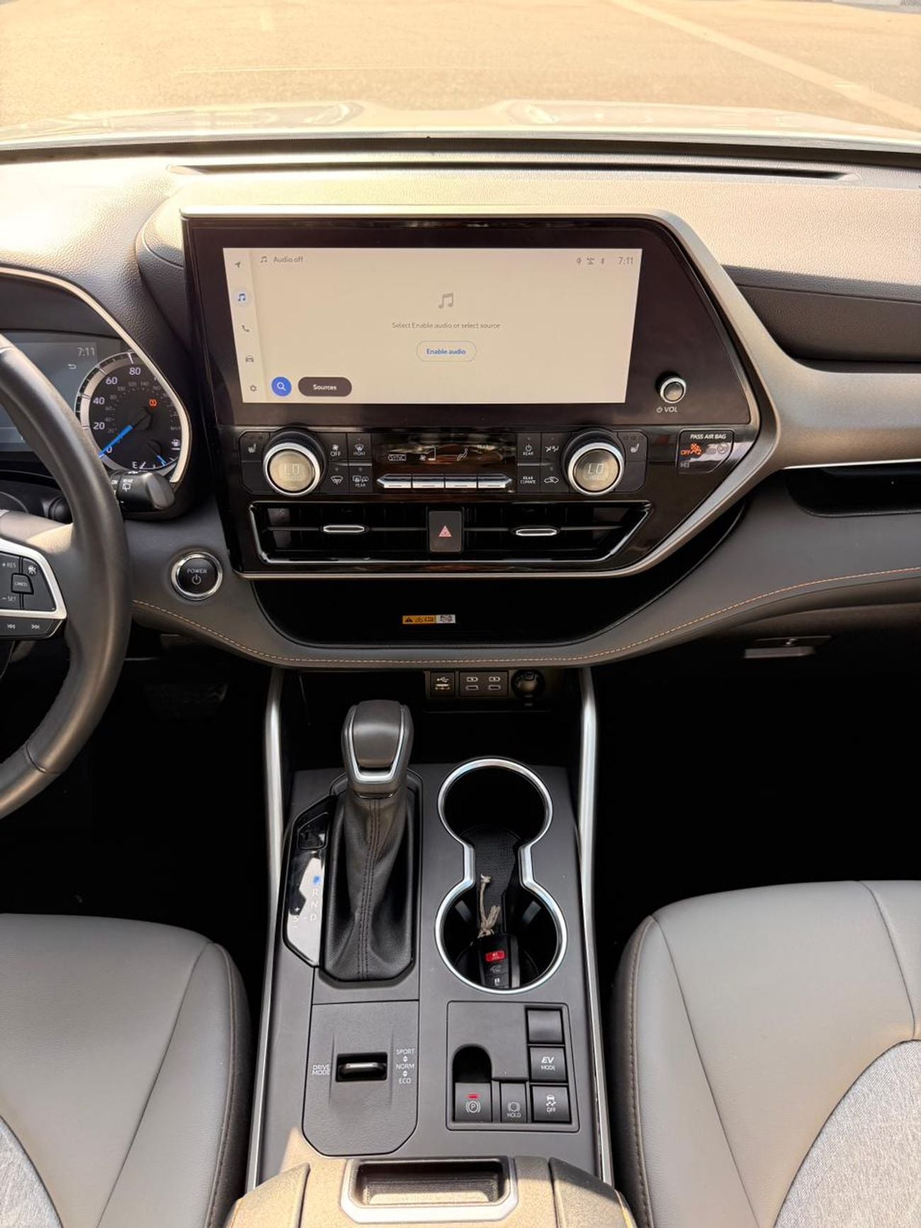 Toyota Highlander Hybrid Bronze Edition Full option 2023