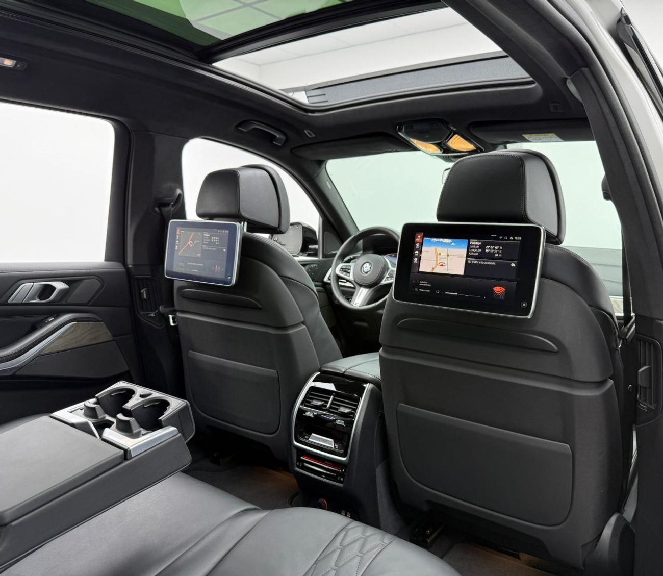 بي أم دبليو X7 2019 BMW X7 xDrive40i M-Sport, Warranty, Full BMW Service History, 7 Seater, Fully Loaded, GCC