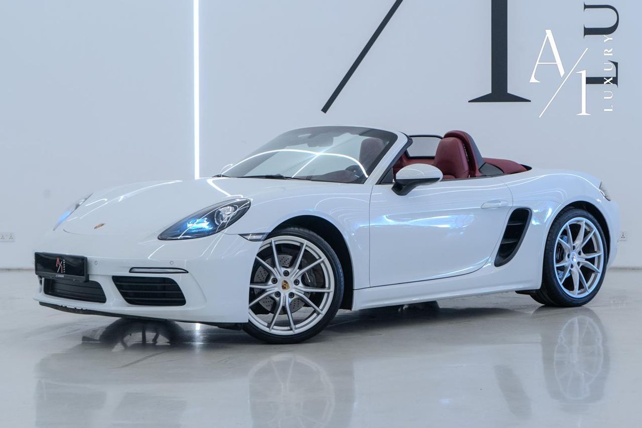 Porsche 718 Boxster Std 2.0L A/T 2022 Porsche 718 Boxster, Warranty, Sport Chrono Package, Very Low Kms, Excellent Condi