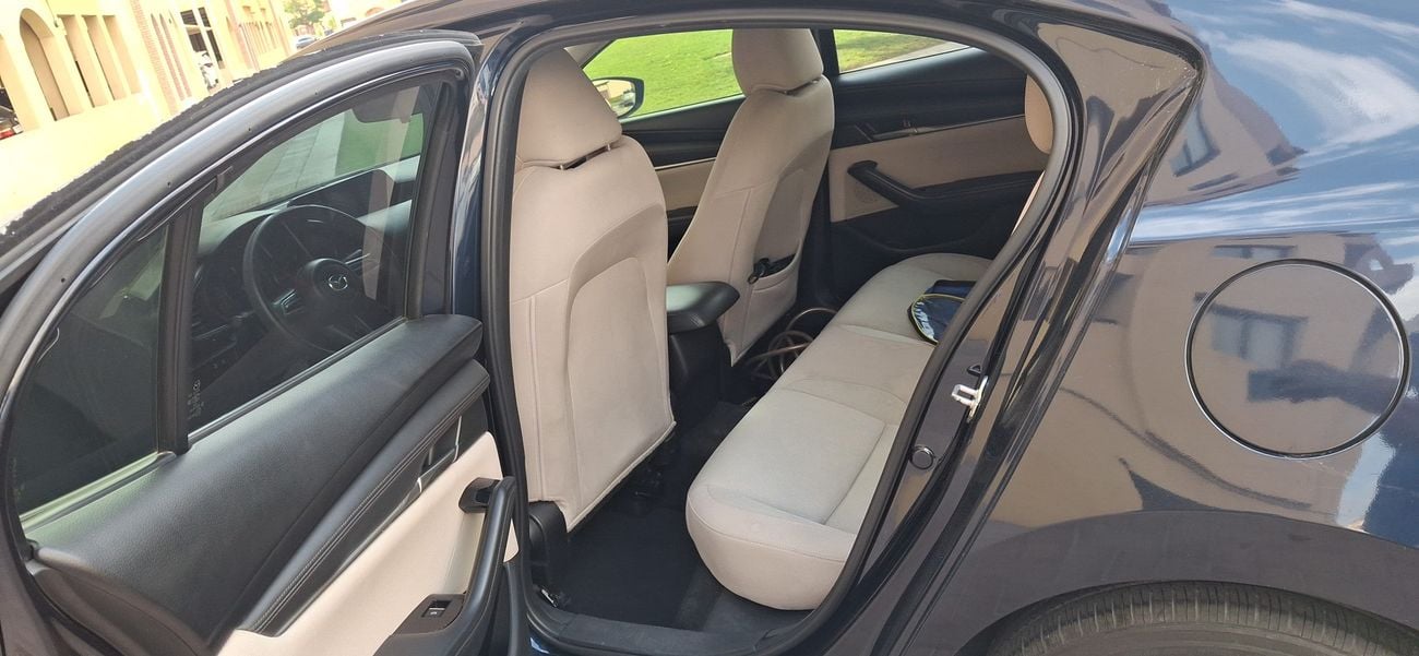 Mazda 3 EVOLVE 2 | Zero Down Payment | Home Test Drive