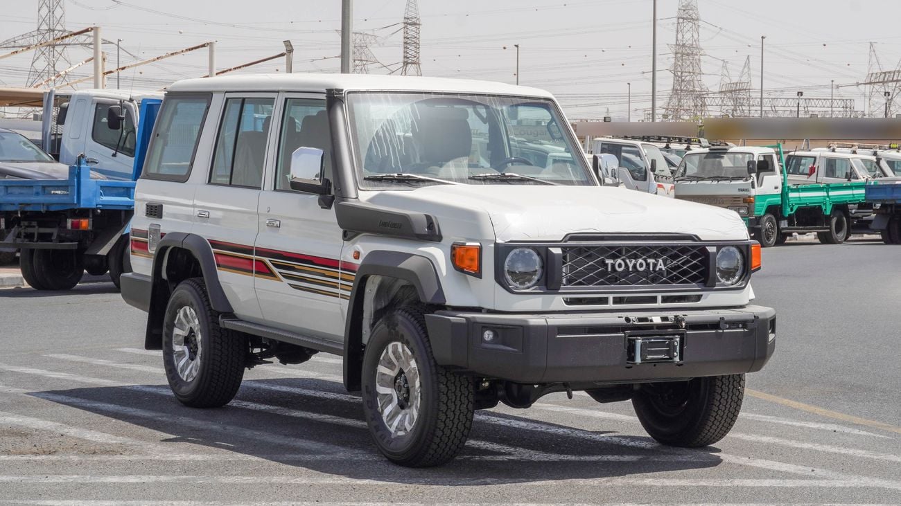 Toyota Land Cruiser 70 LX 4.0 L V6