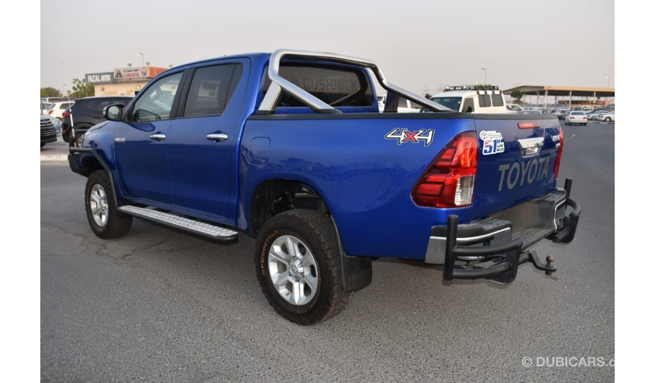 Toyota Hilux diesel manual right hand 2.8L blue color year 2019