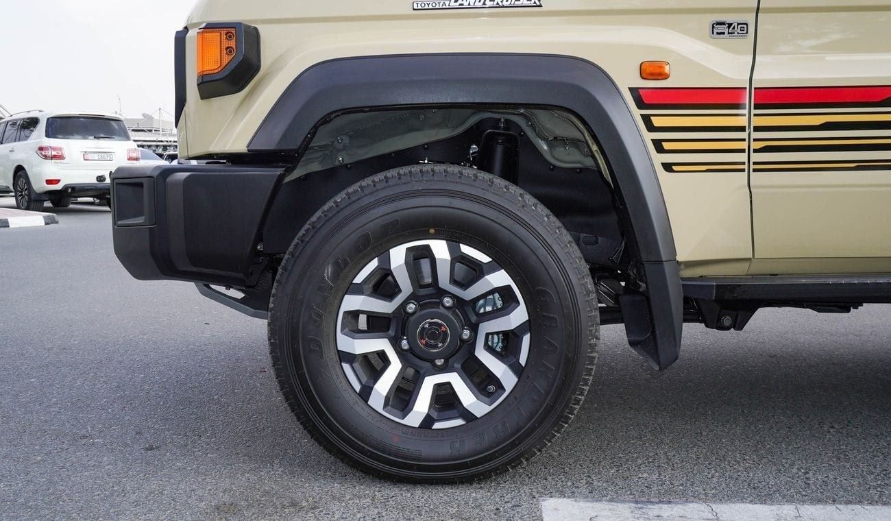 Toyota Land Cruiser 70 4.0L V6 A/T