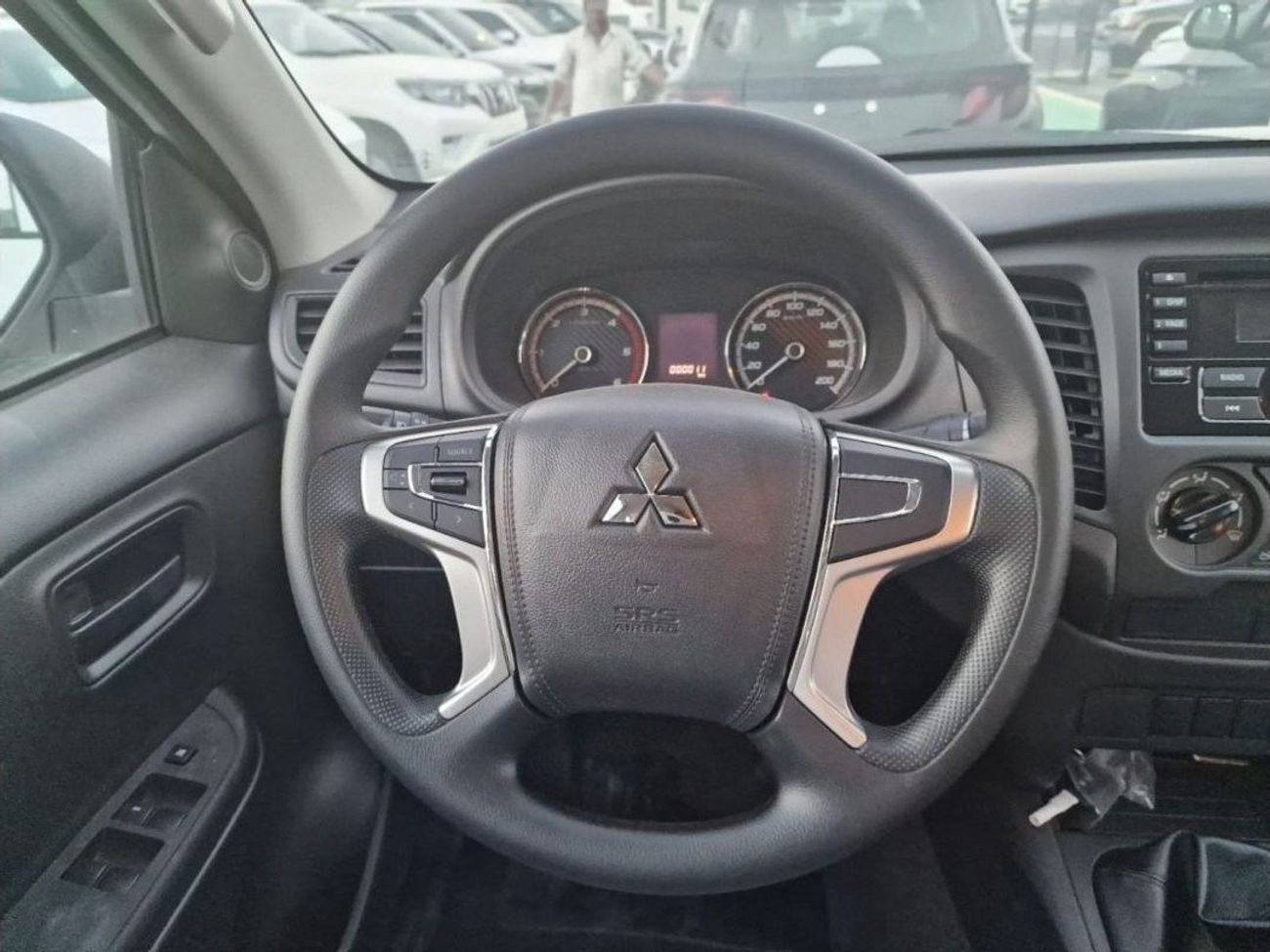 Mitsubishi L200 L200 Full Option 4WD Manual Diesel