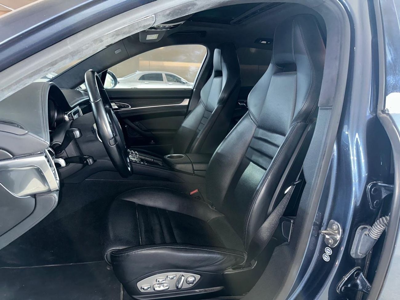 بورش باناميرا PORSCHE PANAMERA TURBO 2015 | FULL SERVICE HISTORY WITH PORSCHE | TWO KEYS | VERY HIGH SPEC