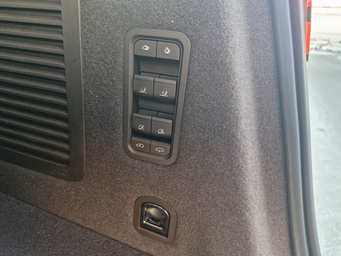 BYD E3 2025 BYD DENZA N9 e3 FLAGSHIP 2.0T Plug-in Hybrid BRAND NEW 0KM