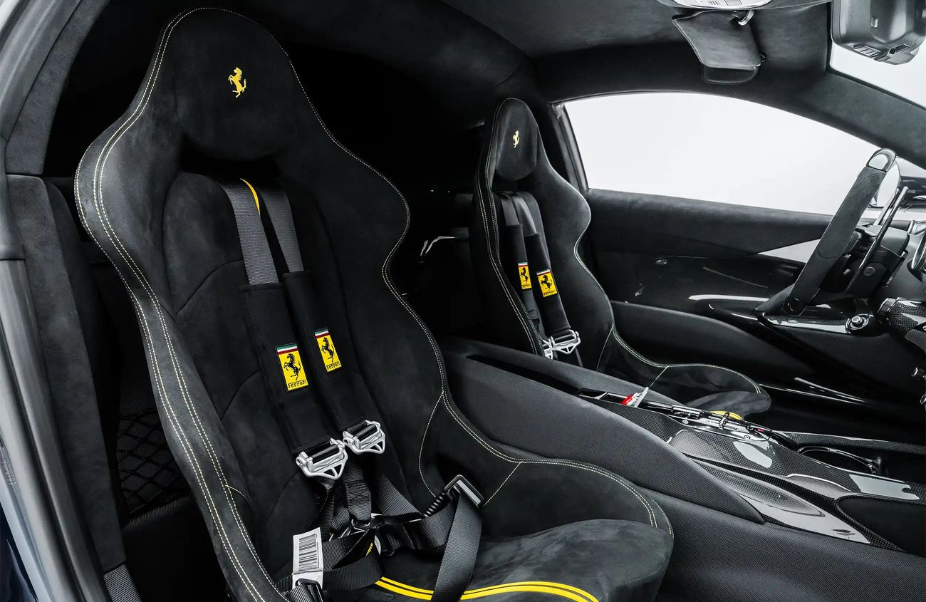 فيراري 812 كومبيتيزون 6.5L V12 Naturally Aspirated Engine