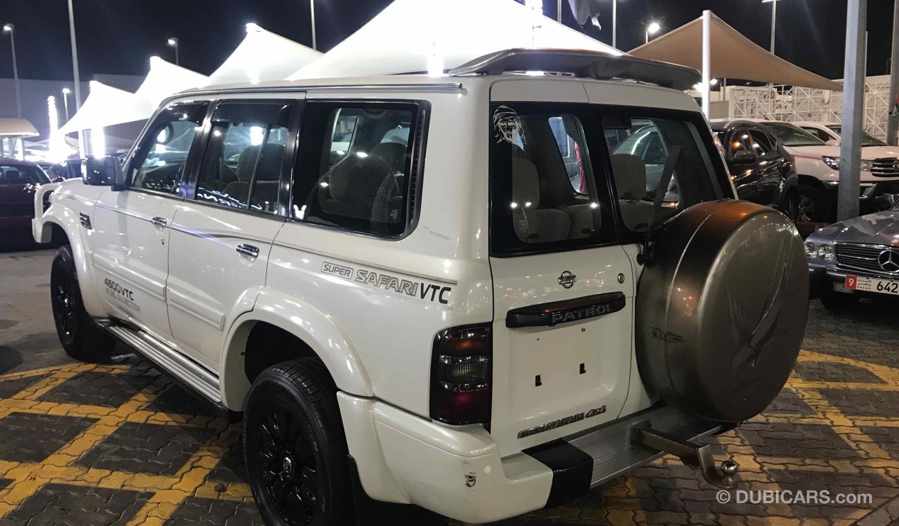 نيسان باترول سوبر سفاري