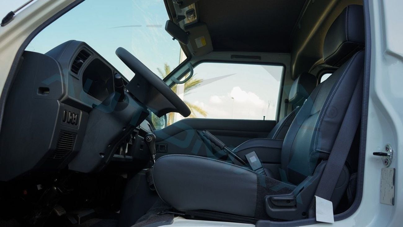 CMC D 260 Window Van 2.4L RWD 2025 GCC 0Km With 3 Years Or 100,000 Warranty