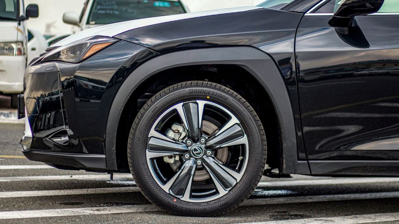 Lexus UX250h STD (NON GCC) LEXUS UX250H | 2-YEAR WARRANTY + SERVICE AVAILABLE | IN-HOUSE FINANCING | 0% DOWNPAYME