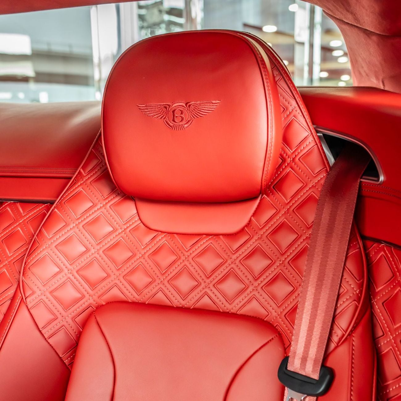 بنتلي كونتيننتال جي تي 4.0T V8