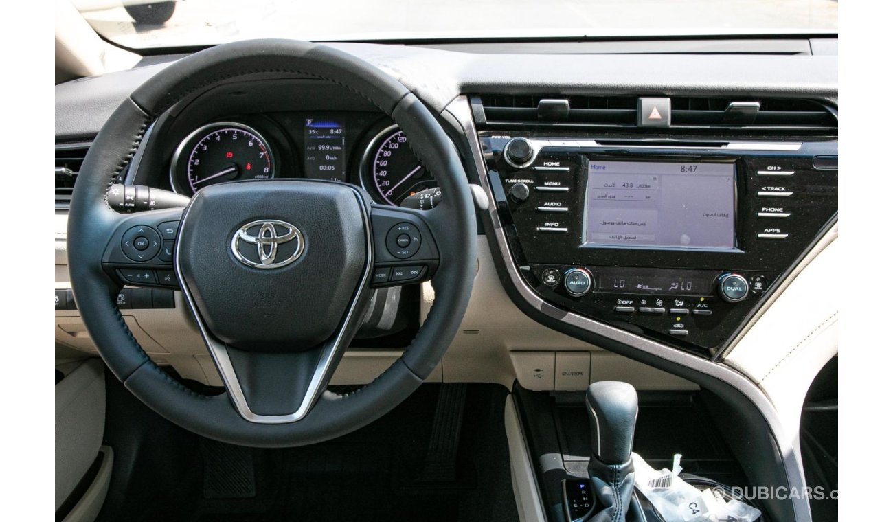 Toyota Camry GLE 2.5L V4 with Sunroof , Dual Zone Auto A/C and Rear A/C Vents