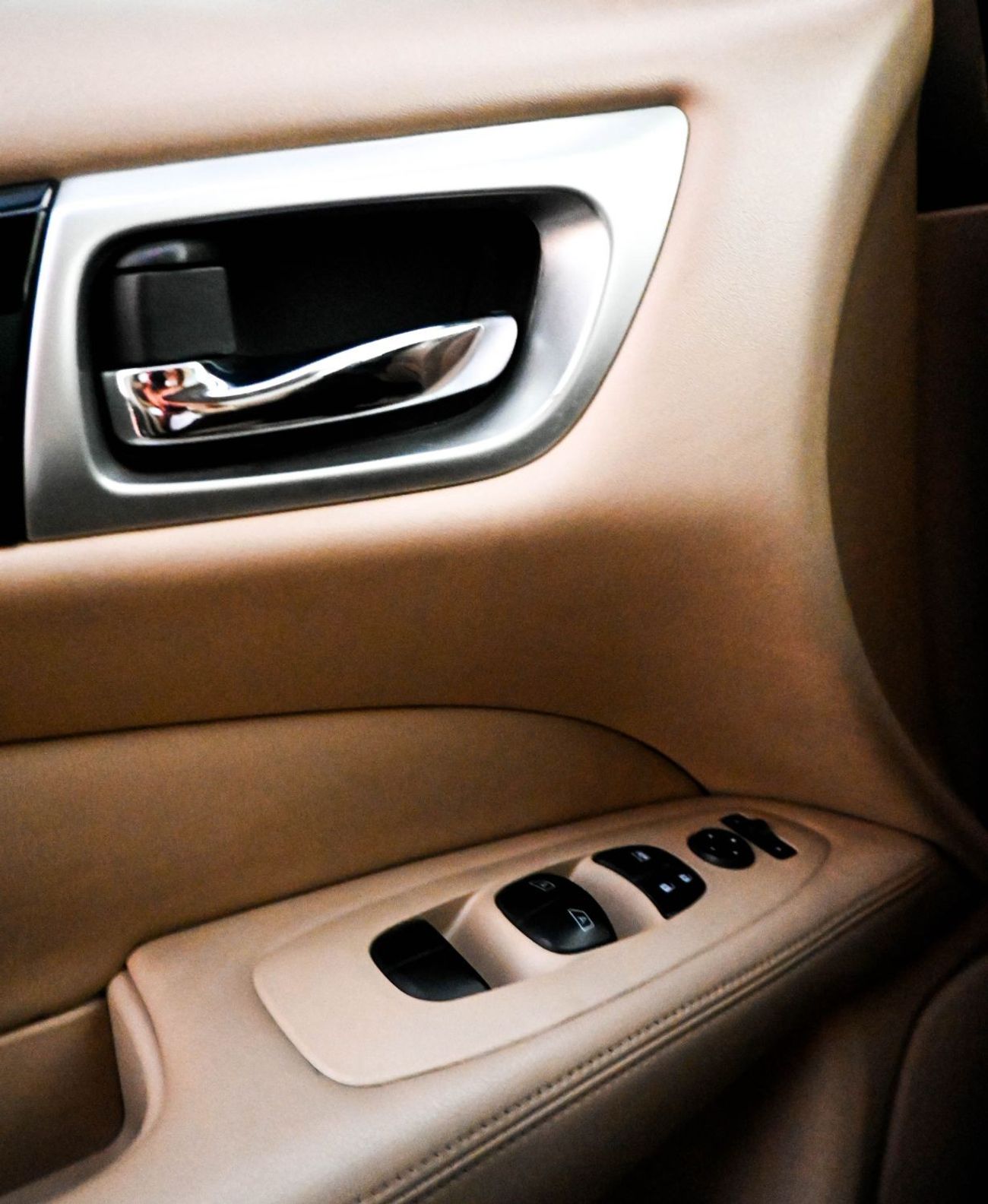 نيسان باثفايندر SL 3.5L (271 HP)