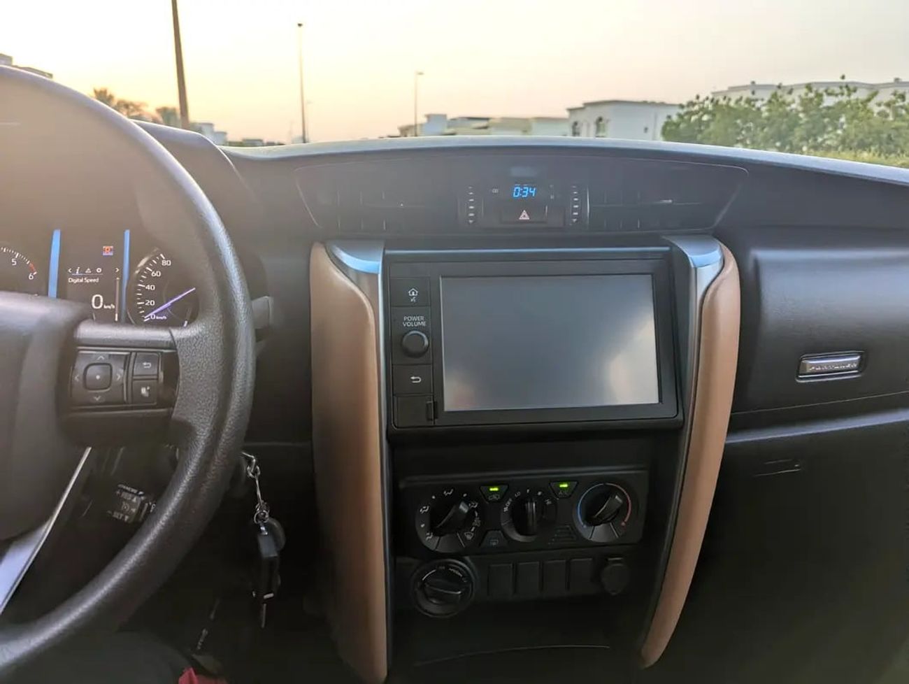 Toyota Fortuner EXR | GCC Specs | 2.7L V4 Petrol | 4x4 | 7-Seater Family SUV
