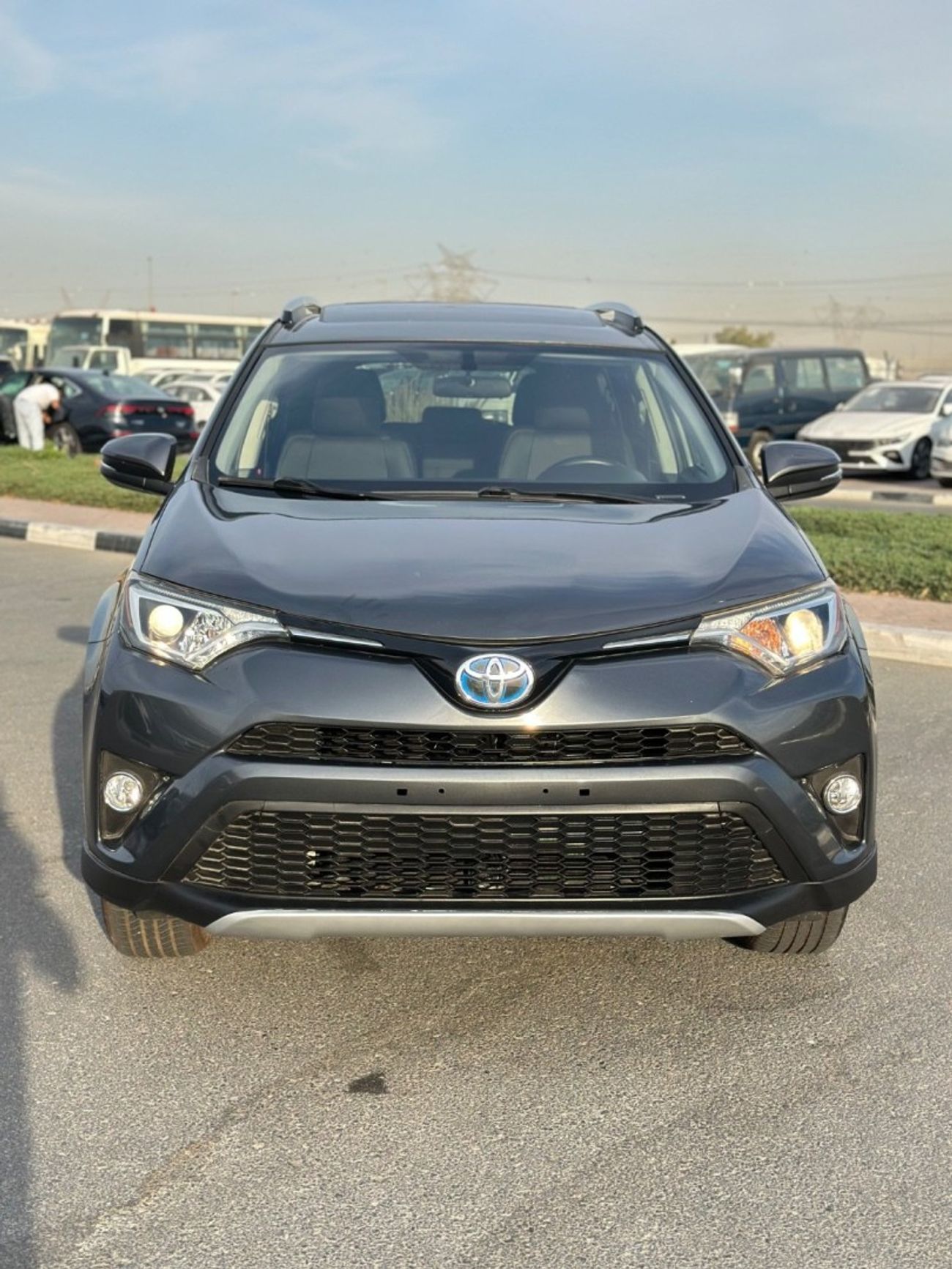 Toyota RAV4 XLE 2.5 Hybrid