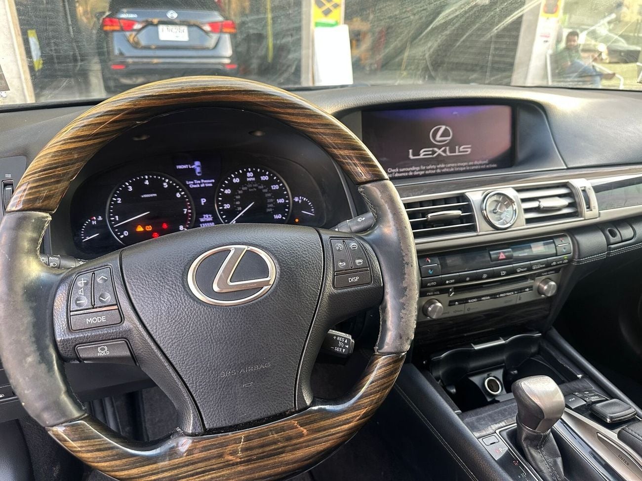 Lexus LS460 PLATINUM LWB 4ST