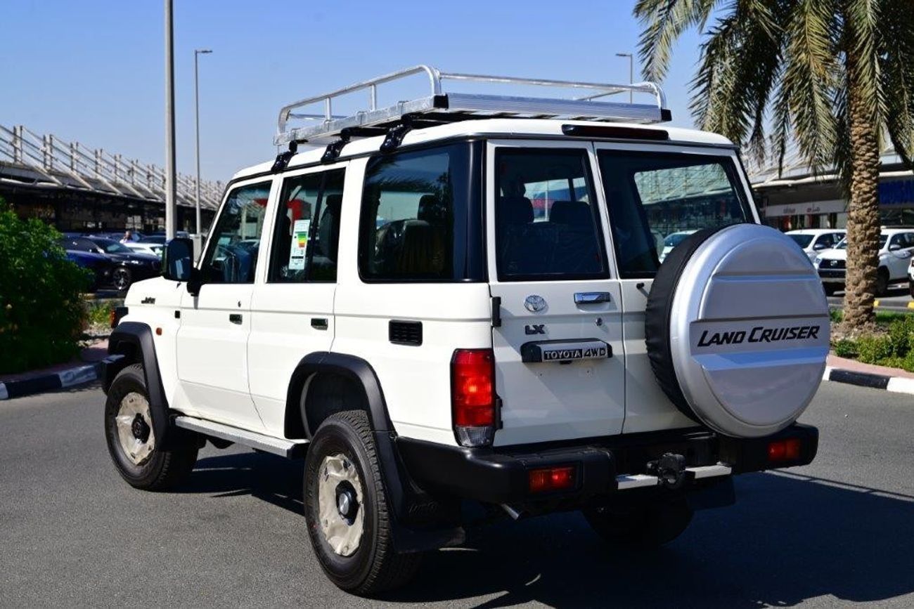 Toyota Land Cruiser 70 2025 MODEL TOYOTA LAND CRUISER 76 HARDTOP LX-G1 2.8L TURBO DIESEL 5 SEAT MANUAL TRANSMISSION