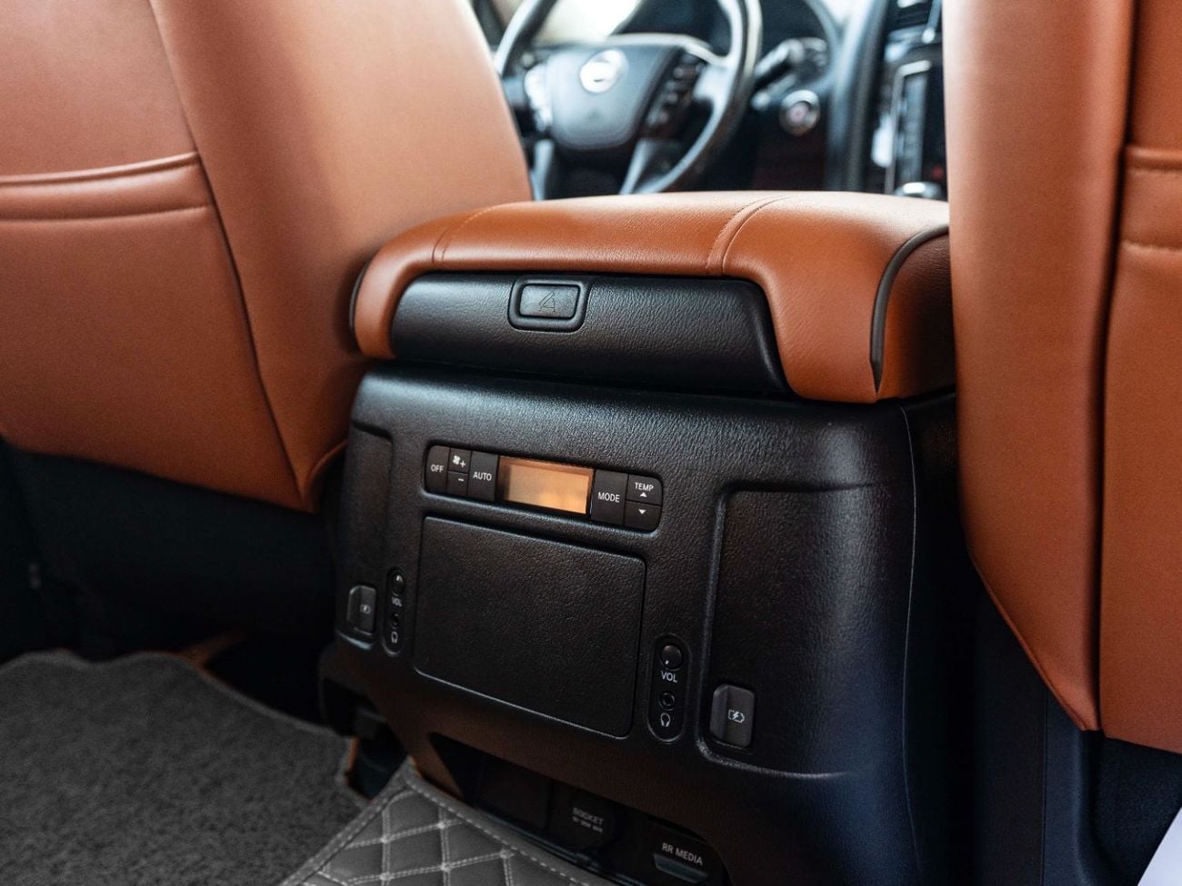 Nissan Patrol LE Platinum 5.6L