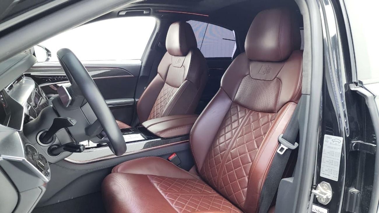 Audi S8 TFSI quattro 4.2L