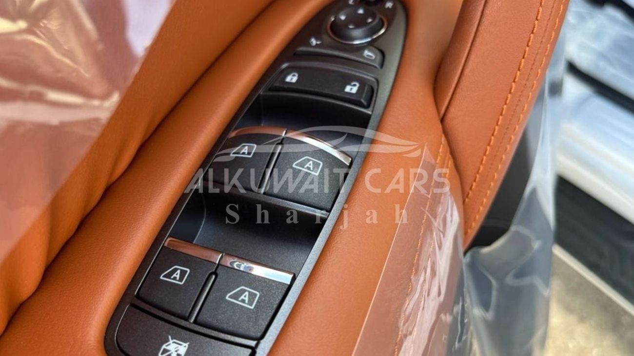 Nissan Patrol NISSAN PATROL Y6 2 5.6L V8 LE T2 TAN