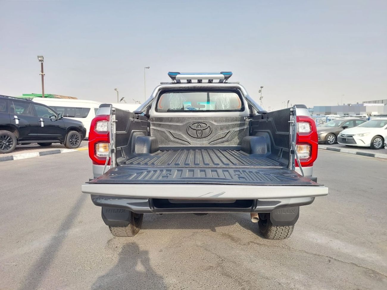 Toyota Hilux TOYOTA HILUX GR PICK UP RHD 2019 MODEL 2.8 L DIESEL AUTOMATIC(PM67606)