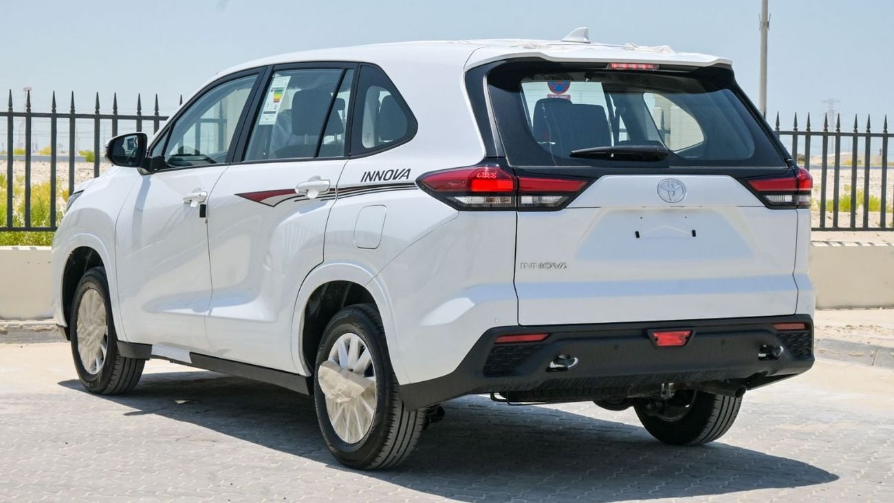تويوتا إينوفا 2.0L, Petrol, 2024