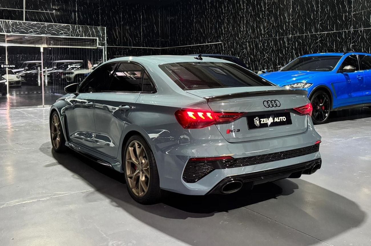 Audi RS3 quattro 2.5L Sedan