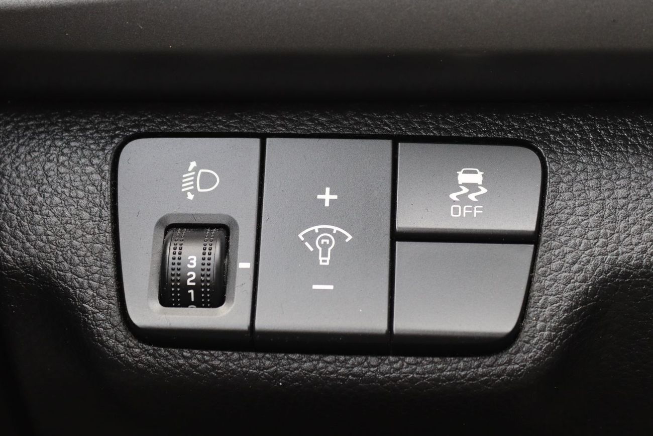 Kia Rio EX 1.4L (100 HP) Hatchback