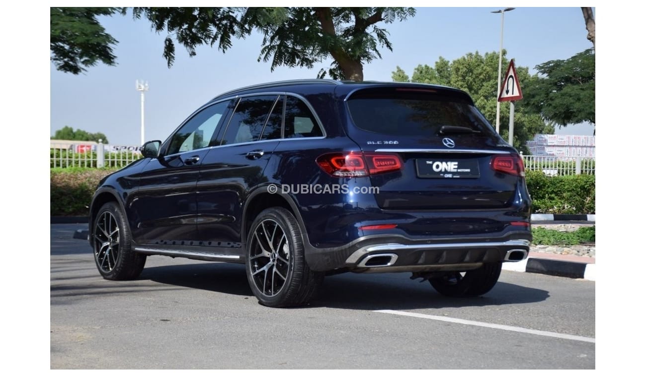 Mercedes-Benz GLC 300 4MATIC AMG_ Heads up display