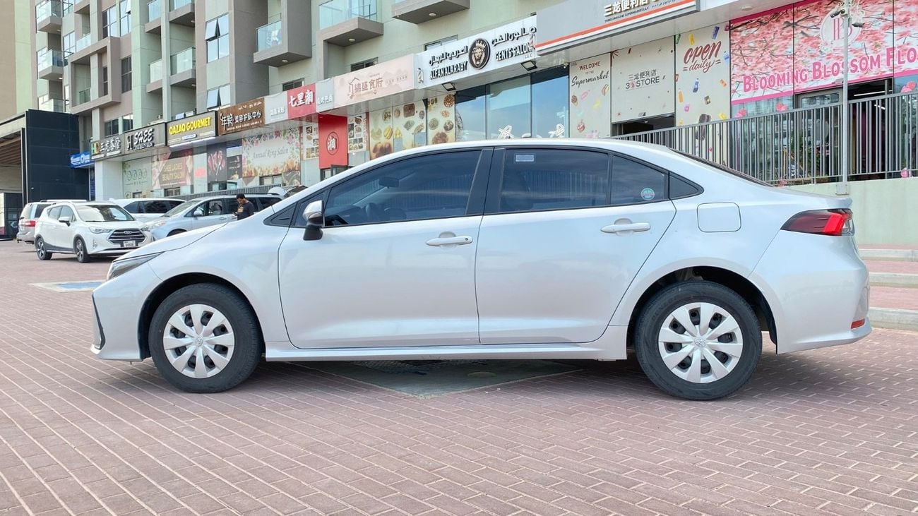 تويوتا كورولا SE 1.6L