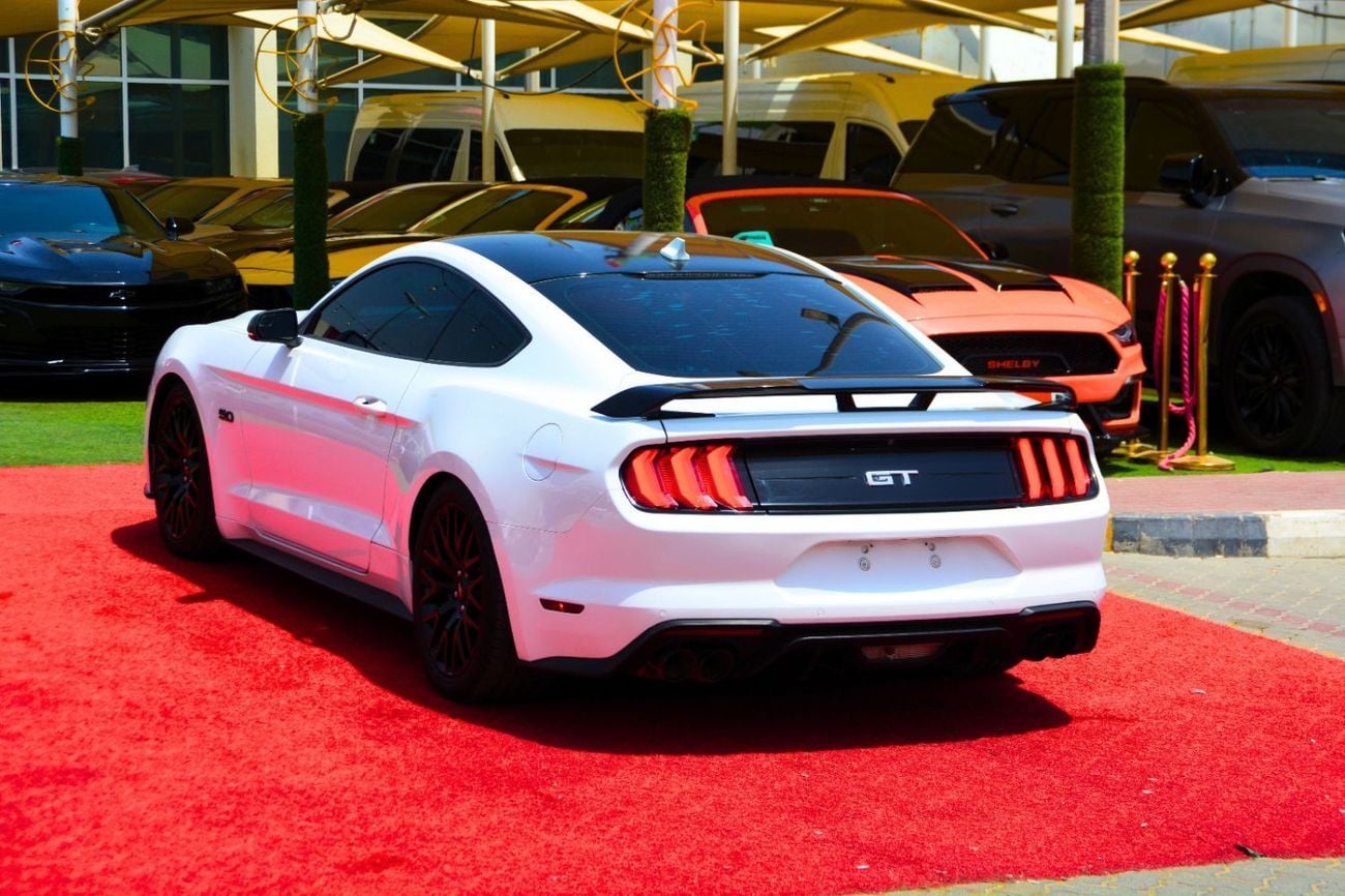 Ford Mustang GT PREMIUM