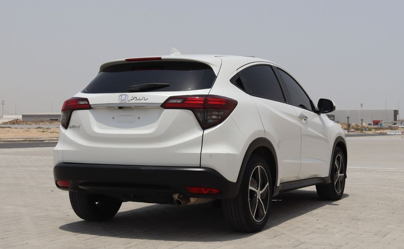 هوندا HRV سياره HRV خليجى بحاله ممتازه موديل 2021 ممشى 88000 كيلو متر وبمحرك 1800 سى سى