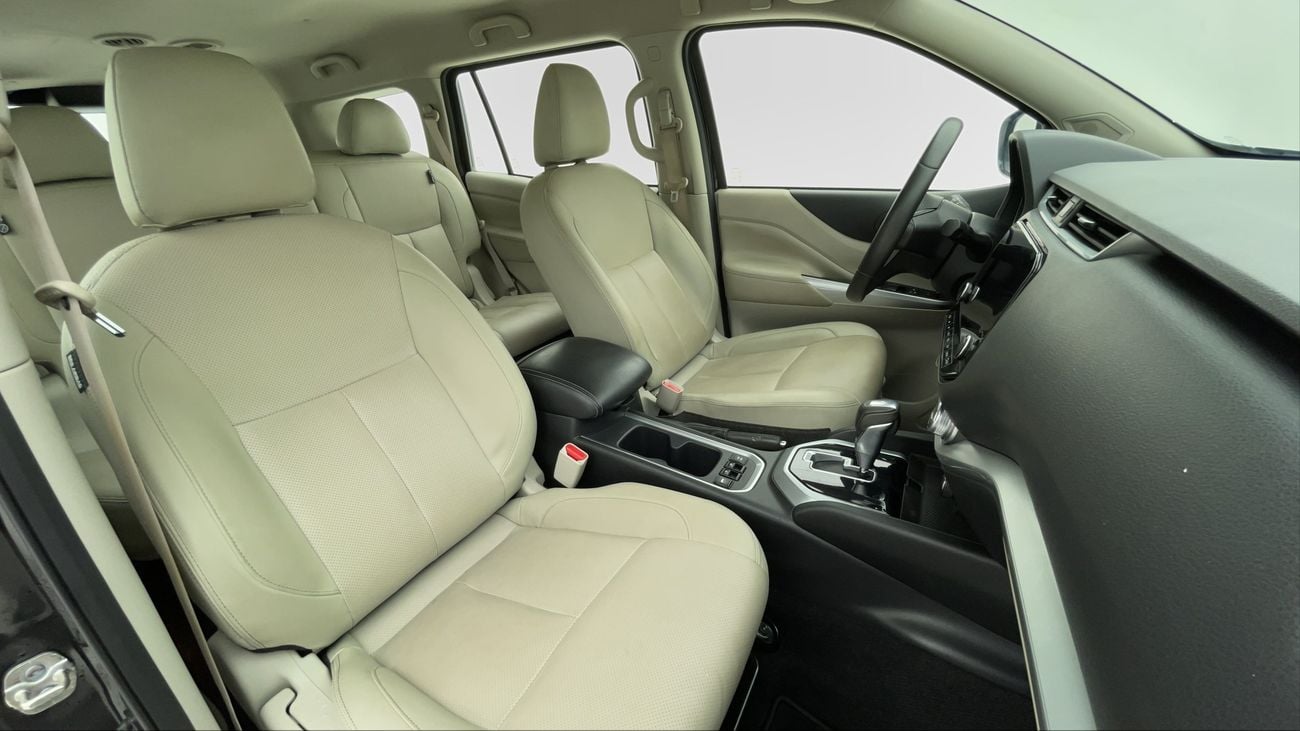 نيسان إكستيرا PLATINUM 2.5 | بدون دفعة مقدمة | اختبار القيادة في المنزل