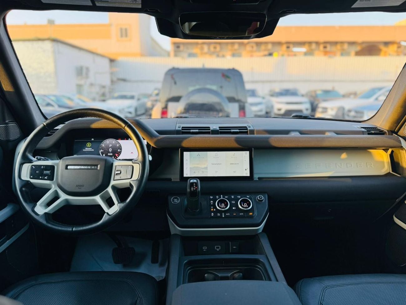 Land Rover Defender 110 SE P300