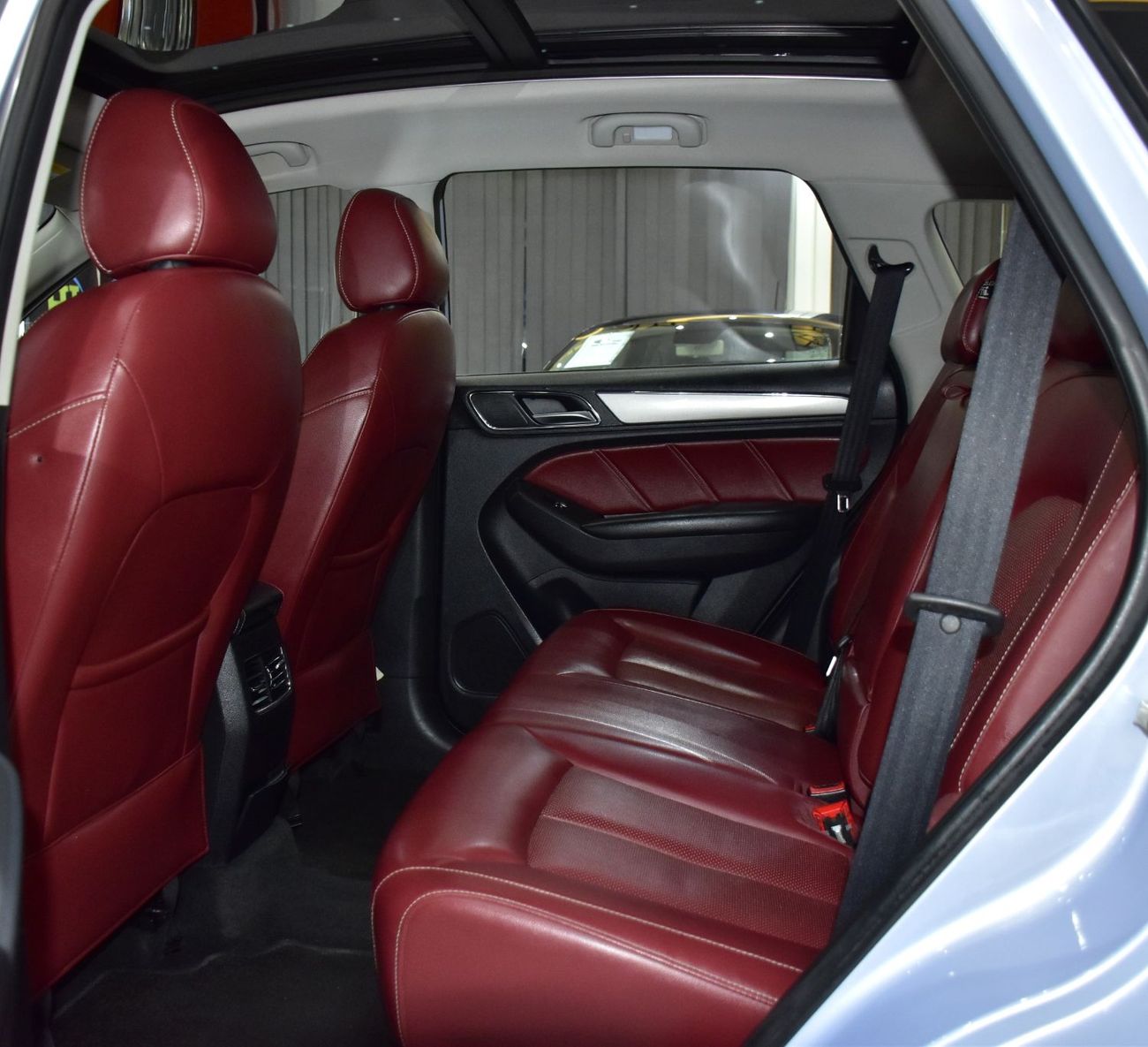 MG RX5 EXCELLENT DEAL for our MG RX5 AWD 30T ( 2022 Model ) in Blue Color GCC Specs