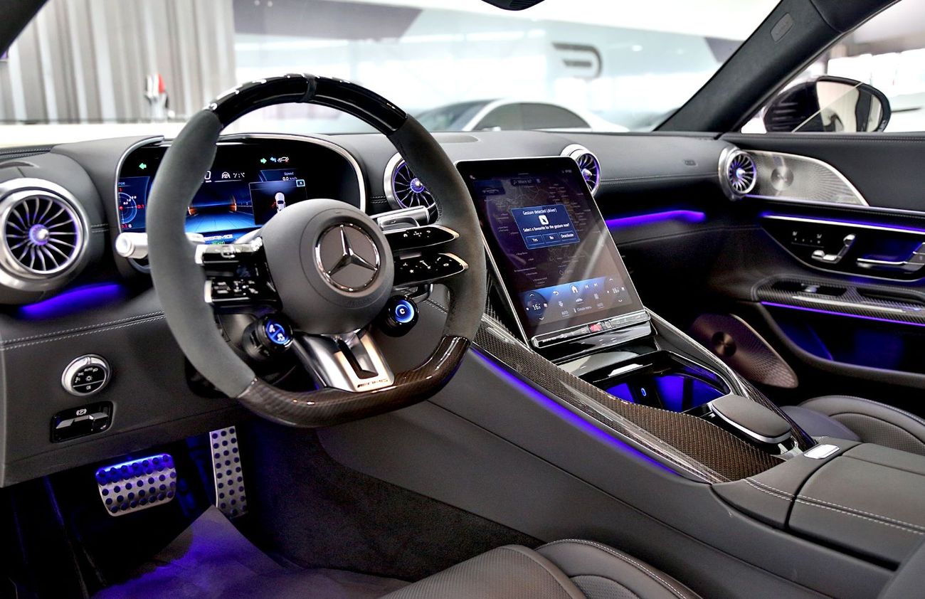 مرسيدس بنز أي أم جي جي تي 63 SE Performance (4 Door)