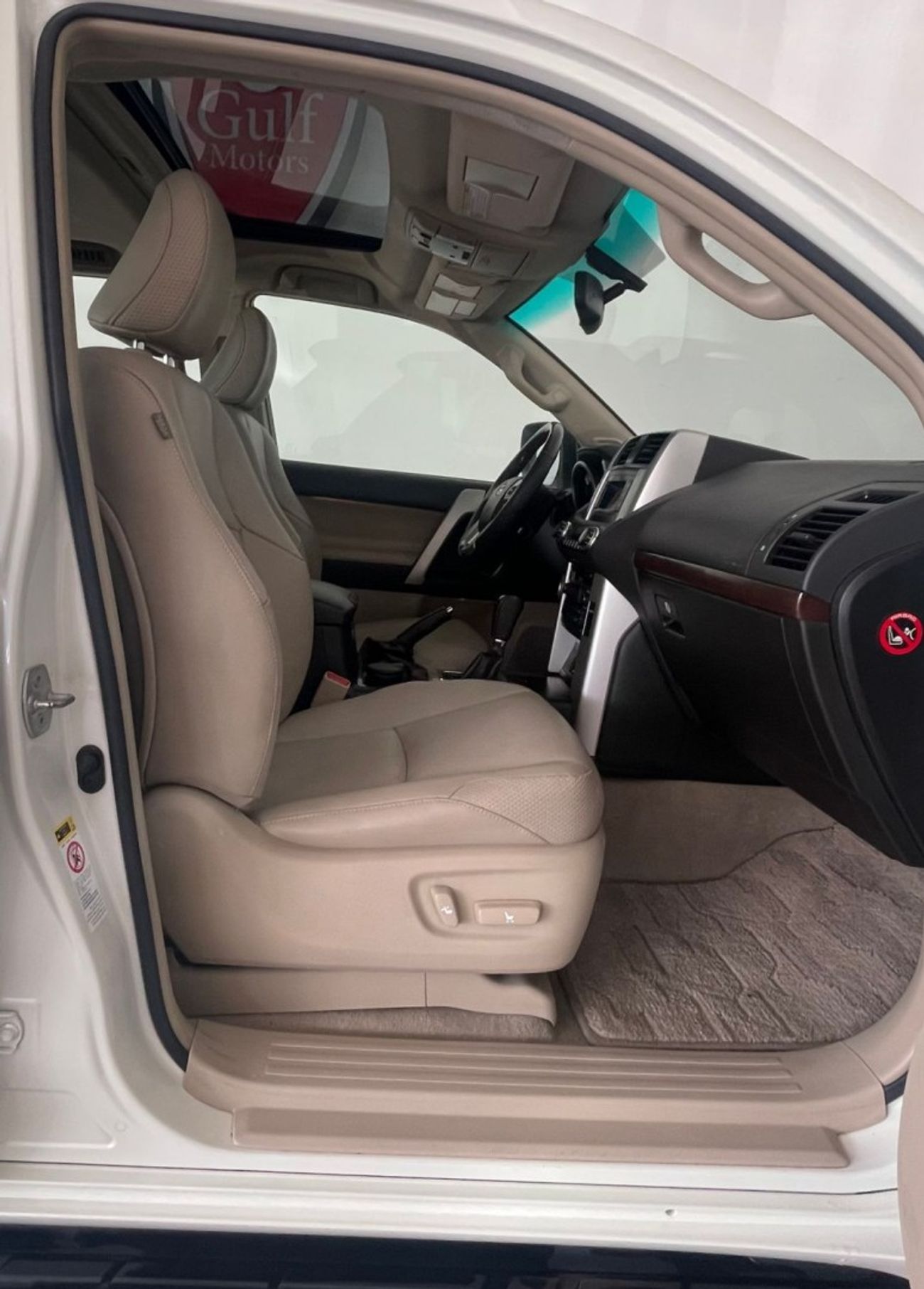 تويوتا برادو 4.0L-VXL-6 CYL SUNROOF -LEATHER SEATES GOOD CONDITIONS