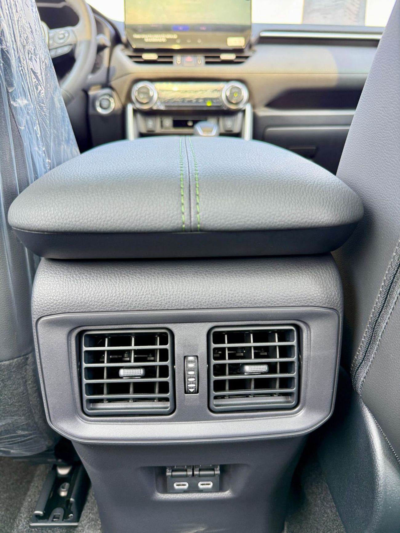 تويوتا راف ٤ Toyota RAV4 Toyota RAV4 2.0L Petrol FULL OPTION