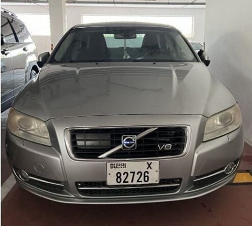 فولفو S90 4.4 V8