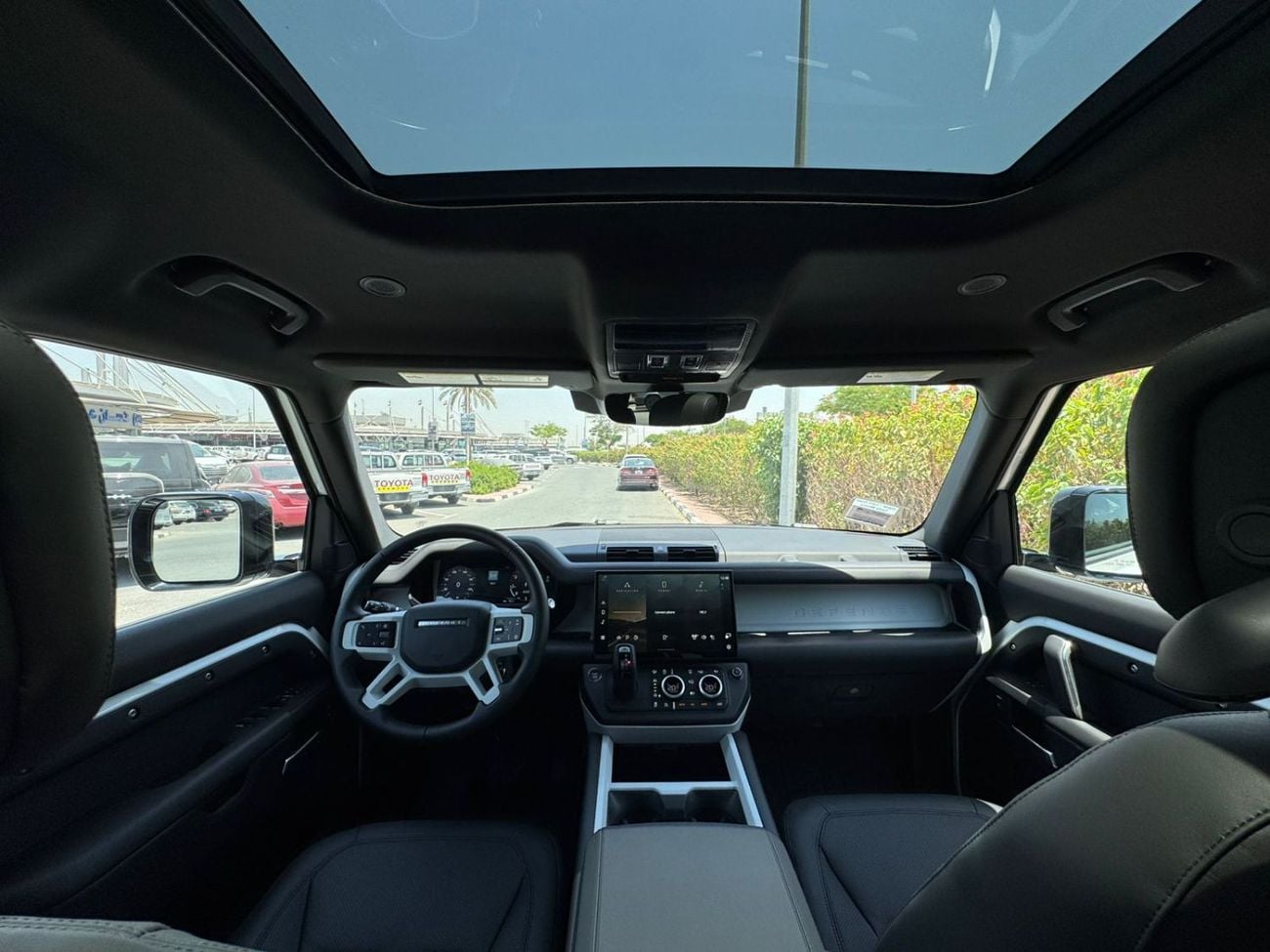 Land Rover Defender 2026 LAND ROVER DEFENDER P300