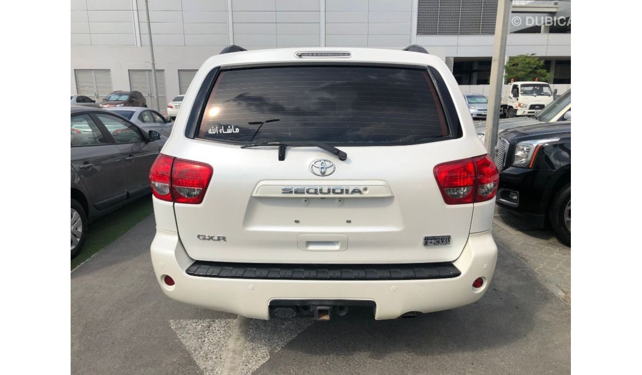 Toyota Sequoia