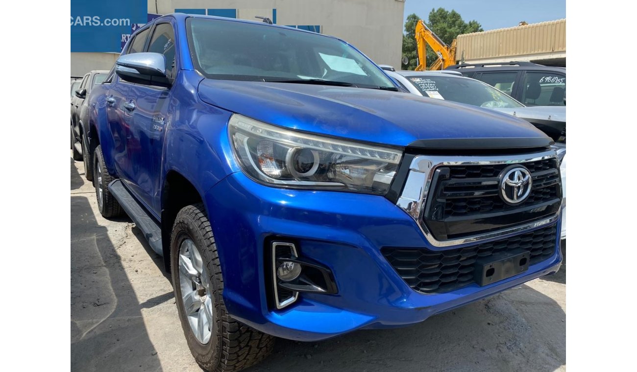 Toyota Hilux DIESEL 2.8L 4X4 RIGHT HAND DRIVE (Export only)