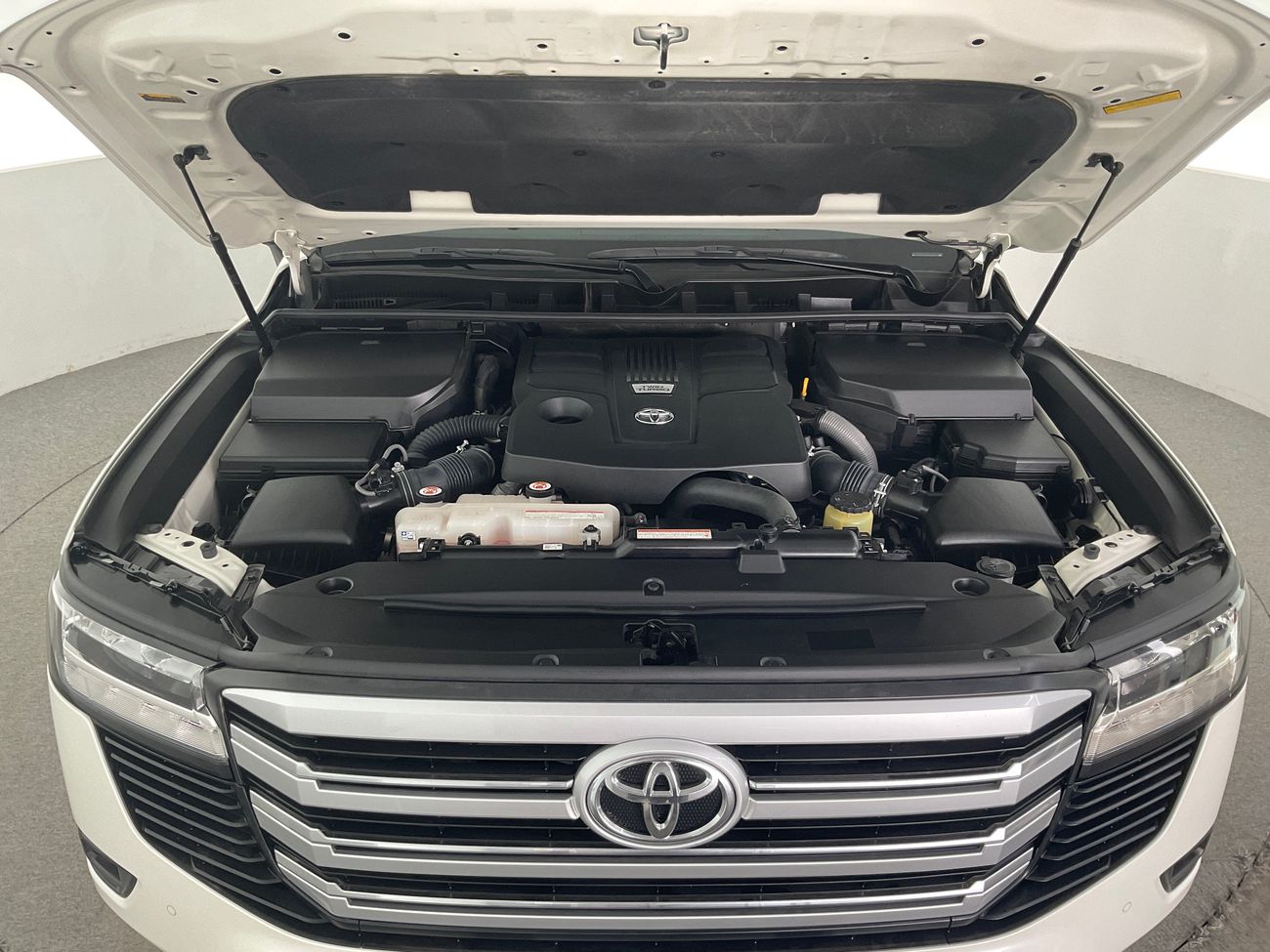 تويوتا لاند كروزر Black Edition (EXR) | شامل الضمان | 0 ﺪﻔﻋﺓ ﺃﻮﻟﻯ