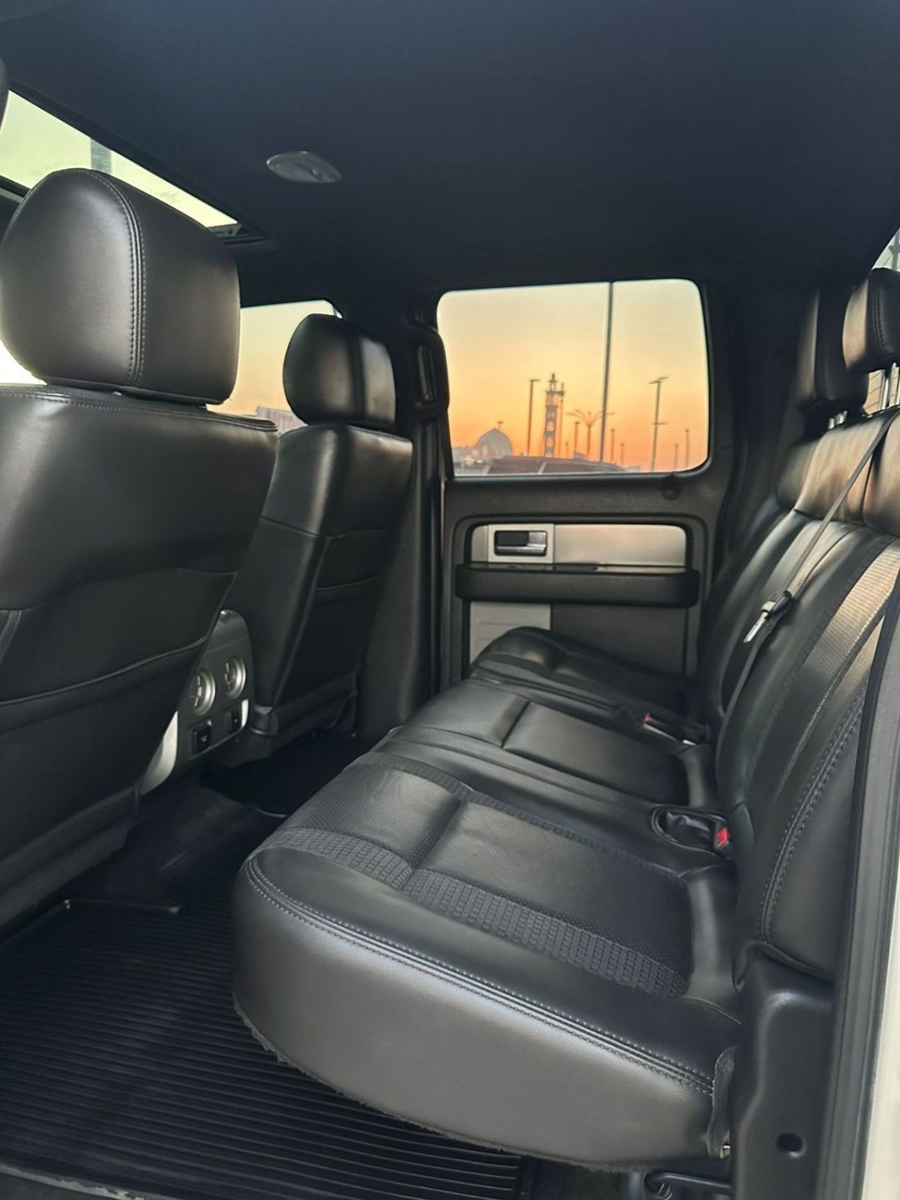 Ford F 150 Raptor فورد رابتر F150 SVT خليجي 2013