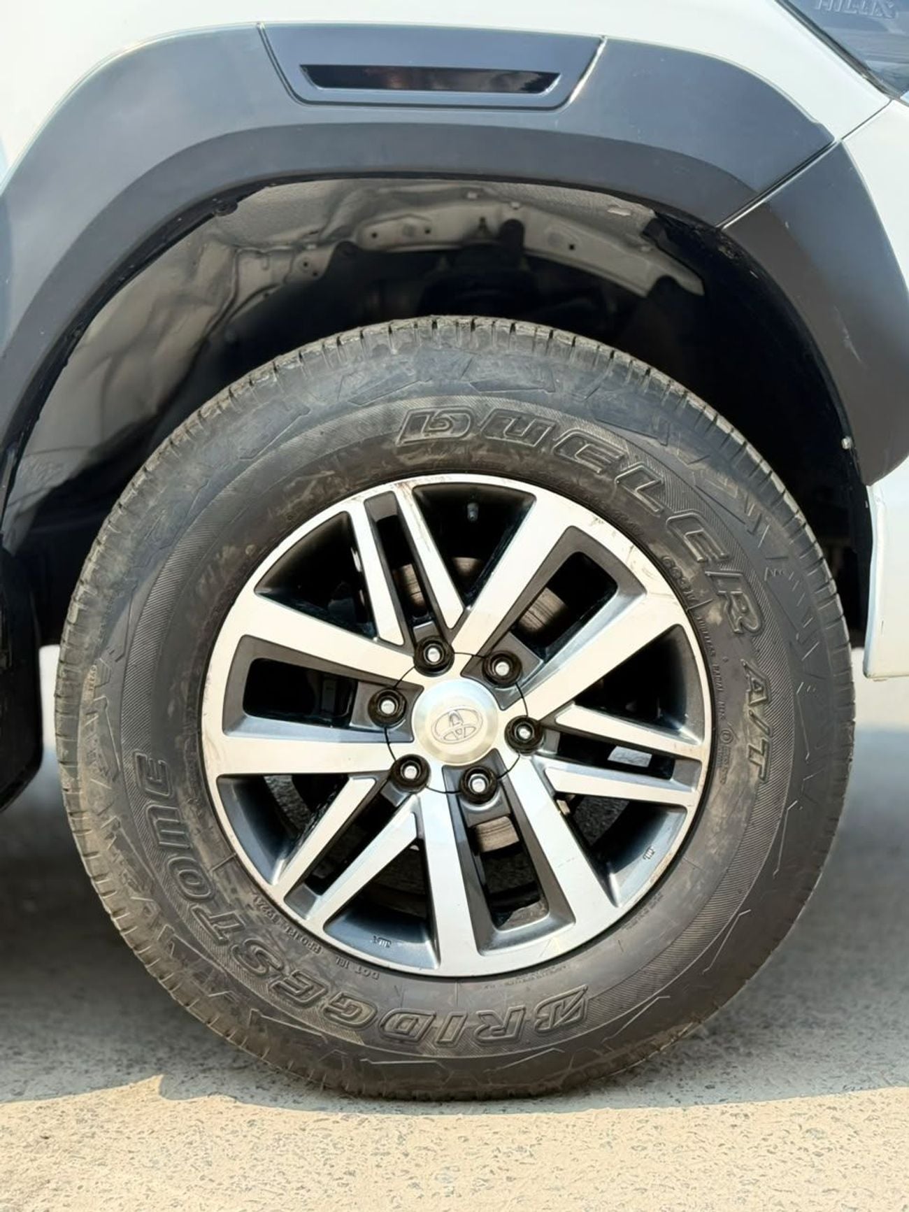 Toyota Hilux